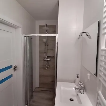 Pearl Apartment *